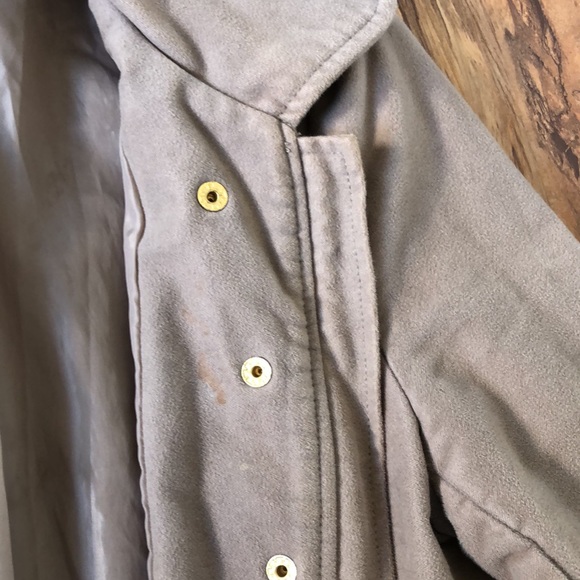 Lulu's Taupe Jacket - Picture 5 of 9